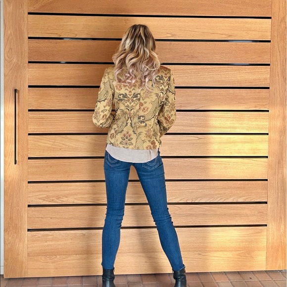 ✨Insight Nordstrom Luxurious Blazer✨ - Picture 3 of 13